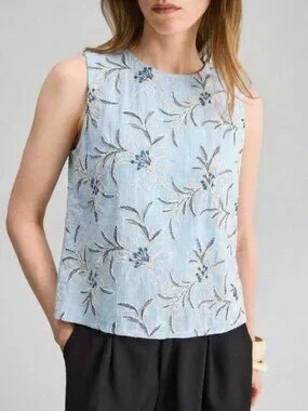 Blue Boho Floral Women's Tea Party Tank Top, Embroidered Crew Neck, Sleeveless